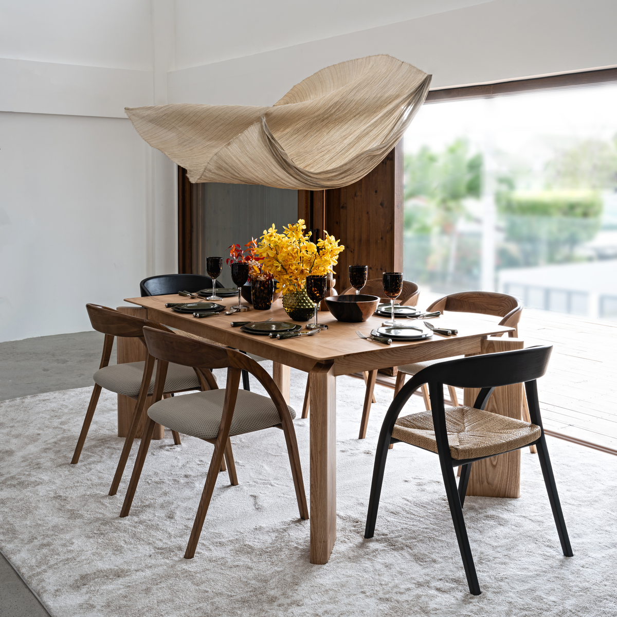 Cler Dining Table