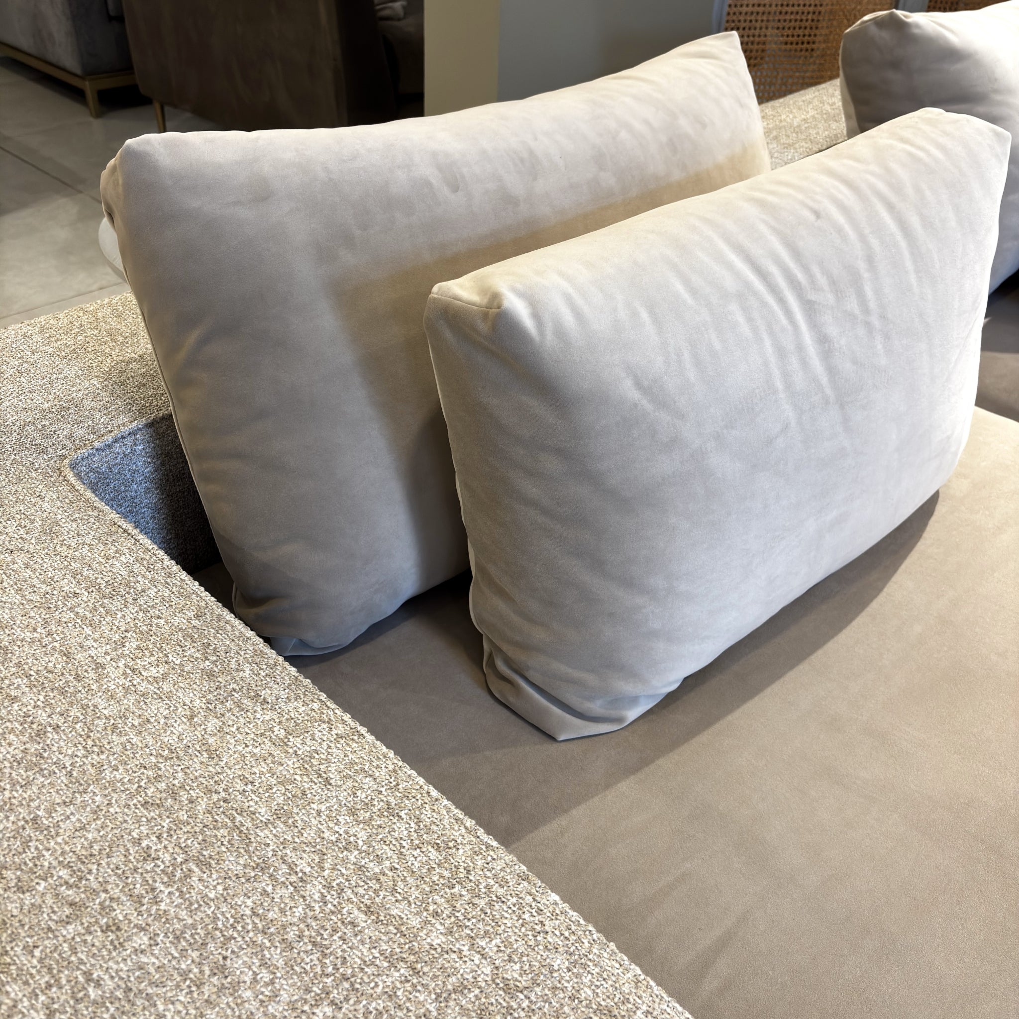 M Sectional | Ash Honey | Jumbo Staunch Almond / Supervio Taupe